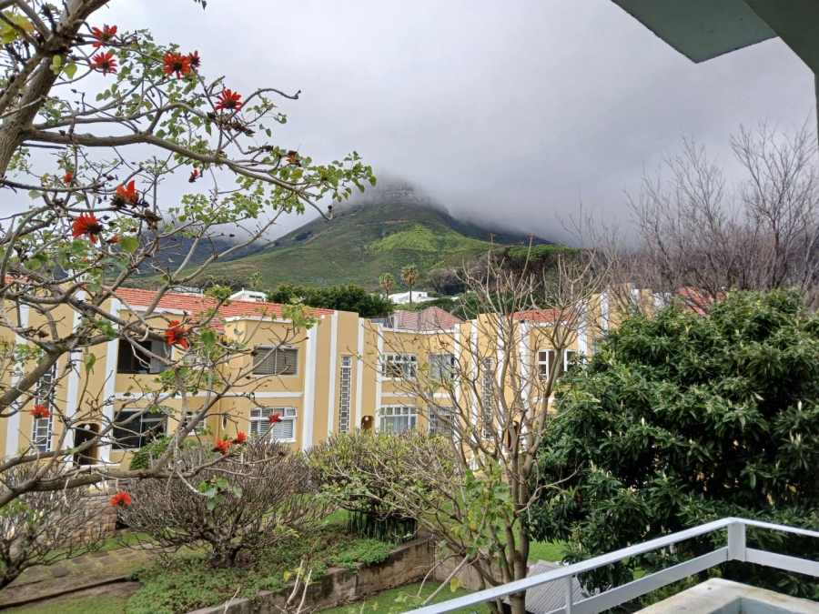 To Let 1 Bedroom Property for Rent in Vredehoek Western Cape